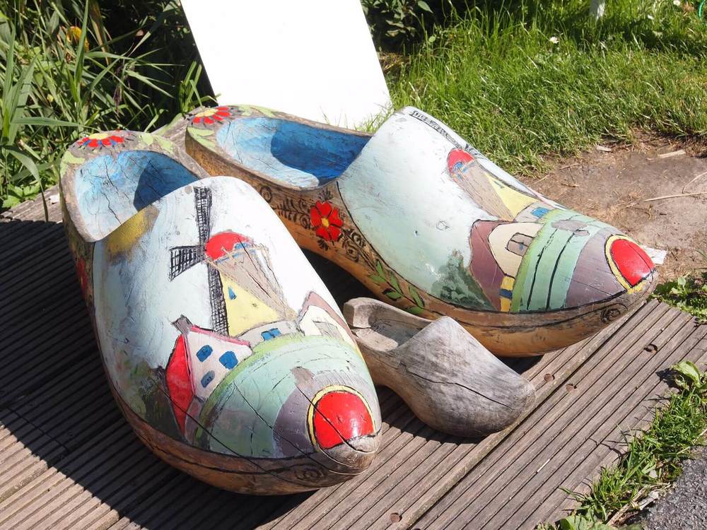 Clogs