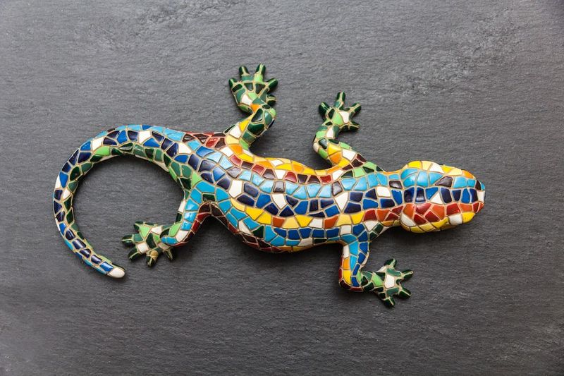 Ceramic lizards